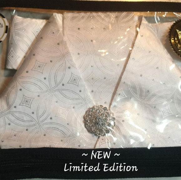 ELEGANT EQUESTRIAN STOCK TIE ~ FLAT/FOLD PRE-TIE - LTD...